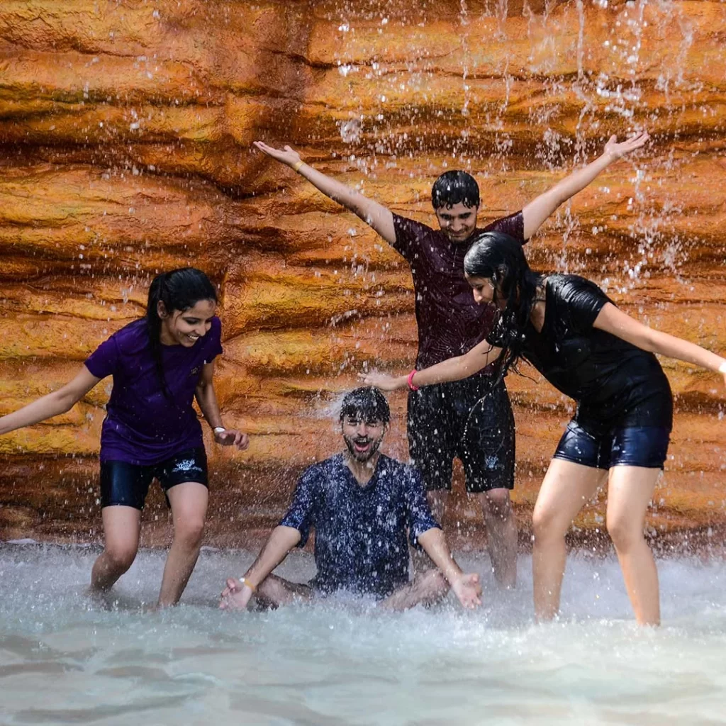 Snow & Water Park in Delhi NCR | Mojoland-Multi Theme Park